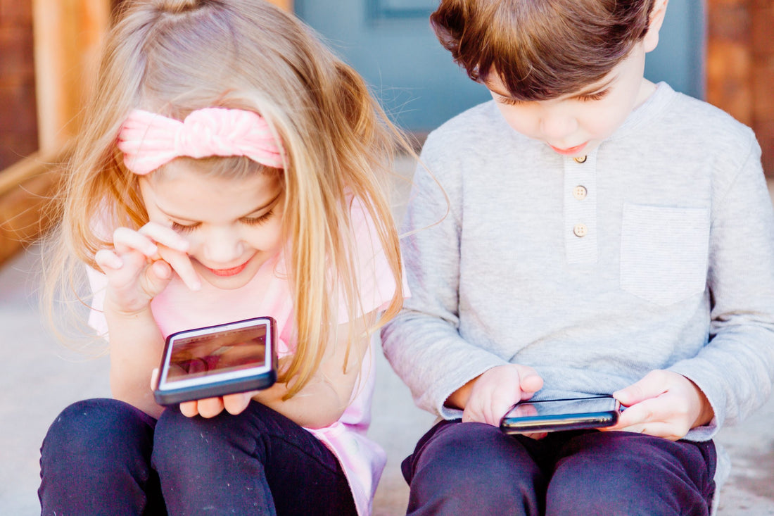 El teu fill o filla de primària necessita tenir un telèfon mòbil?