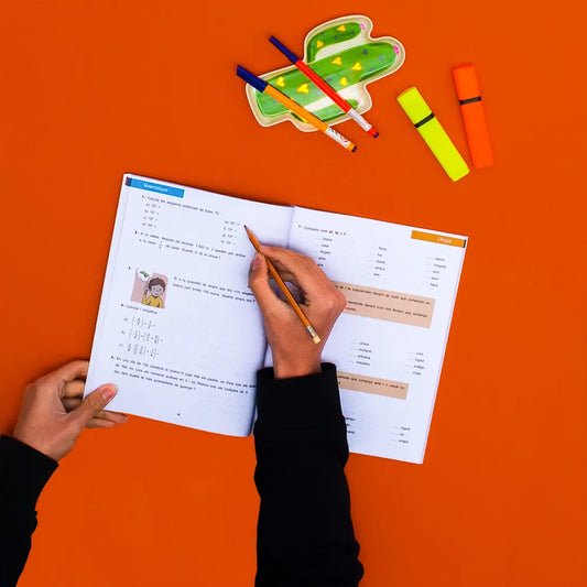 Quadern de repàs d'estiu - Vacances - Segon de Secundària